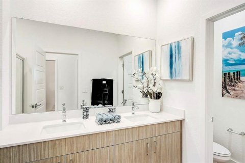 Touwnhouse à louer à Lakewood Ranch, Floride: 4 chambres, 171.68 m2 № 1590614 - photo 6