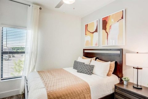 Touwnhouse à louer à Lakewood Ranch, Floride: 4 chambres, 171.68 m2 № 1590614 - photo 8