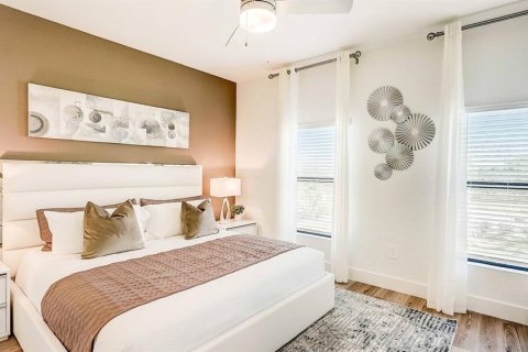 Touwnhouse à louer à Lakewood Ranch, Floride: 4 chambres, 171.68 m2 № 1590614 - photo 5