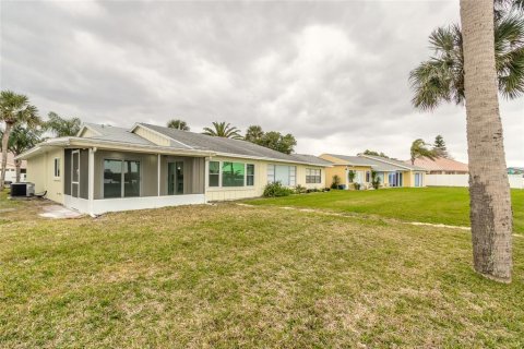 Apartment in Port Orange, Florida 2 bedrooms, 106 sq.m. № 2398347 - photo 28