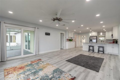 Apartment in Port Orange, Florida 2 bedrooms, 106 sq.m. № 2398347 - photo 16