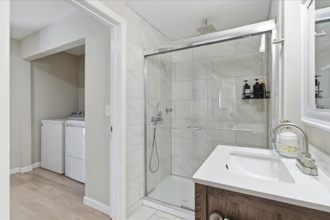 Villa ou maison à vendre à Sarasota, Floride: 4 chambres, 165.27 m2 № 2144608 - photo 21