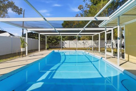 Villa ou maison à vendre à Sarasota, Floride: 4 chambres, 165.27 m2 № 2144608 - photo 2