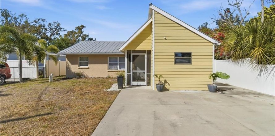 Villa ou maison à Sarasota, Floride 4 chambres, 165.27 m2 № 2144608
