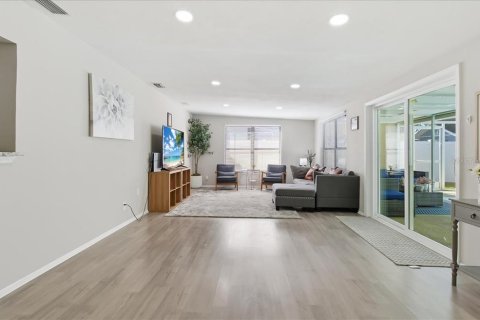 Villa ou maison à vendre à Sarasota, Floride: 4 chambres, 165.27 m2 № 2144608 - photo 14