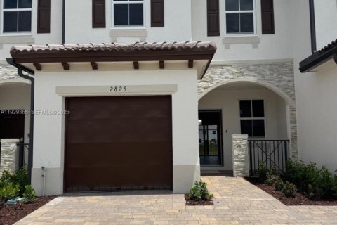 Touwnhouse à louer à Homestead, Floride: 3 chambres № 1987624 - photo 2