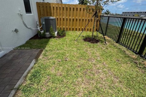 Touwnhouse à louer à Homestead, Floride: 3 chambres № 1987624 - photo 23