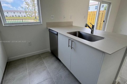 Touwnhouse à louer à Homestead, Floride: 3 chambres № 1987624 - photo 21