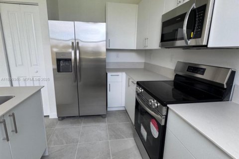 Touwnhouse à louer à Homestead, Floride: 3 chambres № 1987624 - photo 13