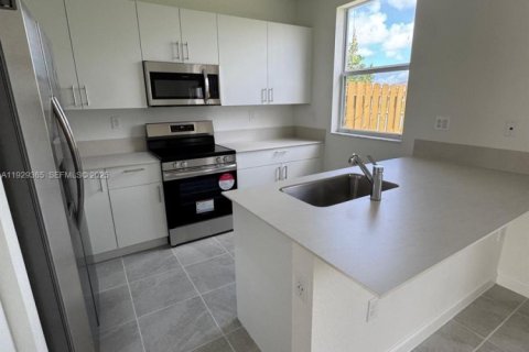 Touwnhouse à louer à Homestead, Floride: 3 chambres № 1987624 - photo 14