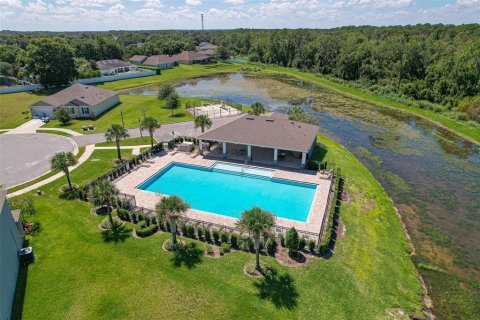 Villa ou maison à vendre à Auburndale, Floride: 5 chambres, 250.46 m2 № 2410168 - photo 6