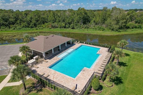 Villa ou maison à vendre à Auburndale, Floride: 5 chambres, 250.46 m2 № 2410168 - photo 7