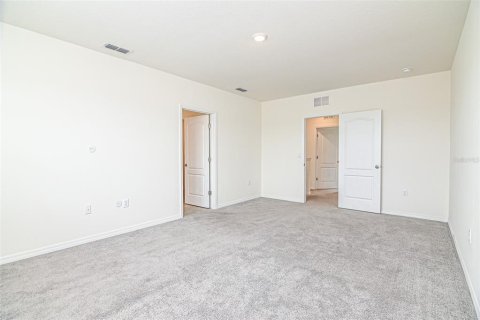 Villa ou maison à vendre à Auburndale, Floride: 5 chambres, 250.46 m2 № 2410168 - photo 11