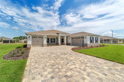House in Ocala, Florida 3 bedrooms, 270.07 sq.m. № 1760057 - photo 2