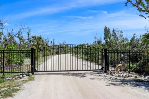 Terreno en venta en Placida, Florida № 1658093 - foto 17