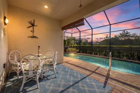Casa en venta en Sarasota, Florida, 4 dormitorios, 261.24 m2 № 2151579 - foto 2