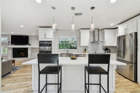Casa en venta en Tampa, Florida, 4 dormitorios, 223.34 m2 № 1759392 - foto 7