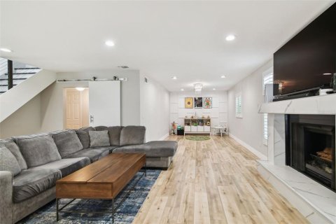 Casa en venta en Tampa, Florida, 4 dormitorios, 223.34 m2 № 1759392 - foto 13