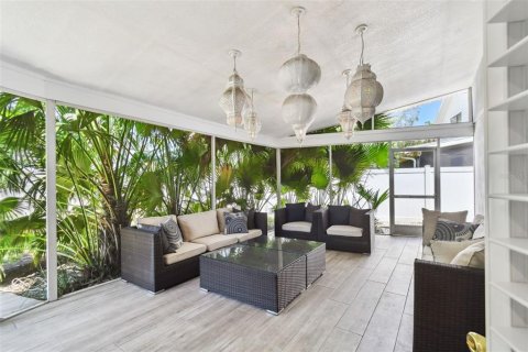 Casa en venta en Tampa, Florida, 4 dormitorios, 223.34 m2 № 1759392 - foto 27