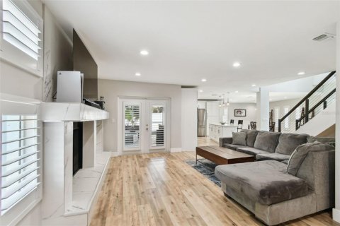 Casa en venta en Tampa, Florida, 4 dormitorios, 223.34 m2 № 1759392 - foto 15