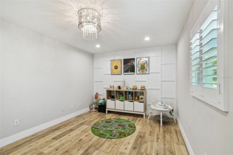 Casa en venta en Tampa, Florida, 4 dormitorios, 223.34 m2 № 1759392 - foto 14