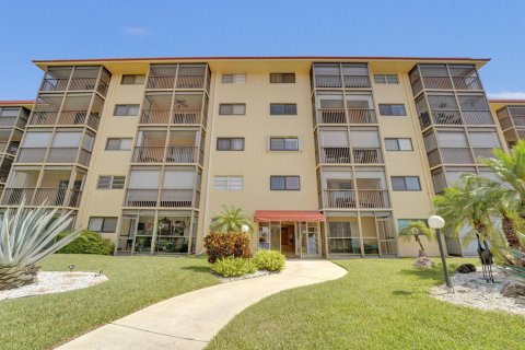 Copropriété à vendre à Pompano Beach, Floride: 2 chambres, 84.73 m2 № 2249281 - photo 29