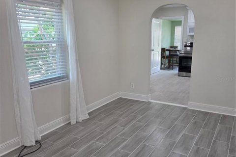 Casa en venta en Saint Petersburg, Florida, 2 dormitorios, 91.88 m2 № 1742626 - foto 8