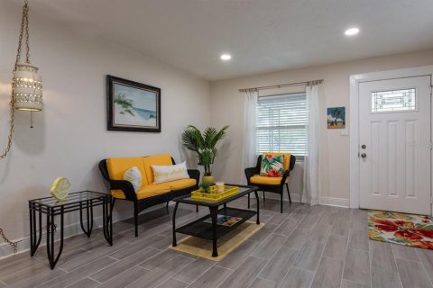Casa en venta en Saint Petersburg, Florida, 2 dormitorios, 91.88 m2 № 1742626 - foto 16