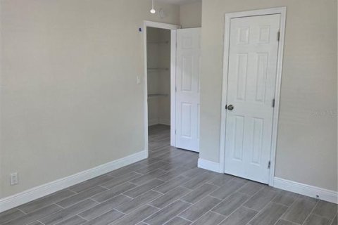 Casa en venta en Saint Petersburg, Florida, 2 dormitorios, 91.88 m2 № 1742626 - foto 3