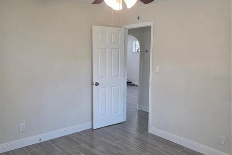 Casa en venta en Saint Petersburg, Florida, 2 dormitorios, 91.88 m2 № 1742626 - foto 7