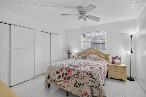 Villa ou maison à vendre à Sunrise, Floride: 4 chambres, 168.8 m2 № 2413277 - photo 30