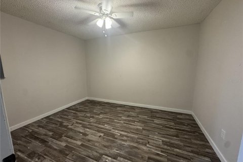 House in Orange City, Florida 3 bedrooms, 101.17 sq.m. № 2322536 - photo 24
