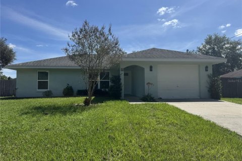 House in Orange City, Florida 3 bedrooms, 101.17 sq.m. № 2322536