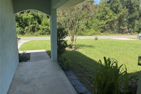 House in Orange City, Florida 3 bedrooms, 101.17 sq.m. № 2322536 - photo 28