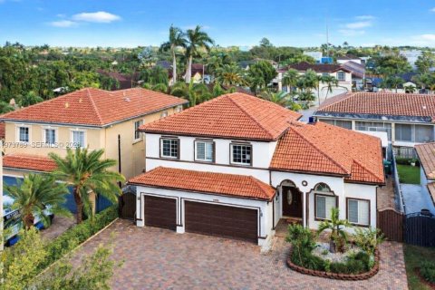 Casa en venta en Miami, Florida, 4 dormitorios, 259.66 m2 № 2038706 - foto 24