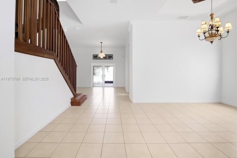 Casa en venta en Miami, Florida, 4 dormitorios, 259.66 m2 № 2038706 - foto 21
