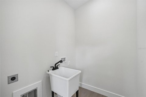 House in Largo, Florida 3 bedrooms, 144.56 sq.m. № 1791740 - photo 28
