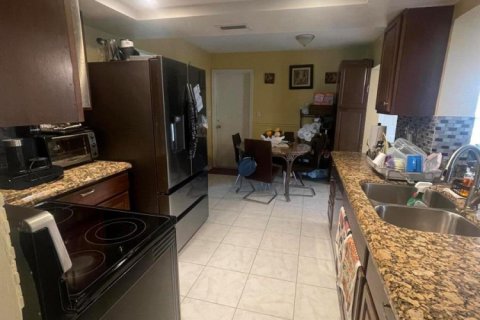 Casa en venta en Tamarac, Florida, 2 dormitorios, 147.44 m2 № 2261962 - foto 2
