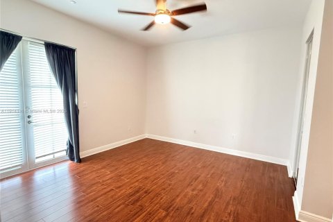 Купить таунхаус в Форт-Лодердейл, Флорида 3 спальни, 180.14м2, № 1971195 - фото 23