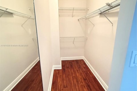 Купить таунхаус в Форт-Лодердейл, Флорида 3 спальни, 180.14м2, № 1971195 - фото 26