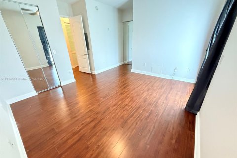 Купить таунхаус в Форт-Лодердейл, Флорида 3 спальни, 180.14м2, № 1971195 - фото 24