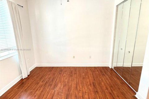 Купить таунхаус в Форт-Лодердейл, Флорида 3 спальни, 180.14м2, № 1971195 - фото 17