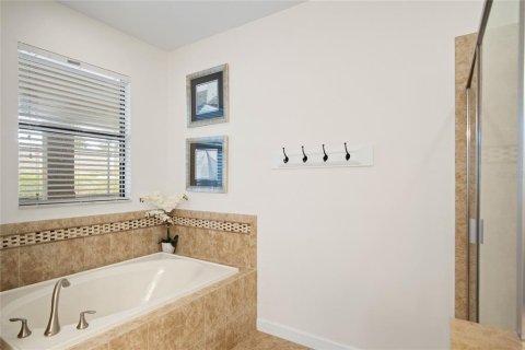 Villa ou maison à vendre à Davenport, Floride: 7 chambres, 327.39 m2 № 2429282 - photo 17