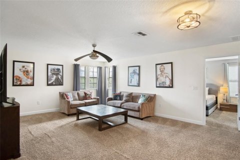 Villa ou maison à vendre à Davenport, Floride: 7 chambres, 327.39 m2 № 2429282 - photo 18