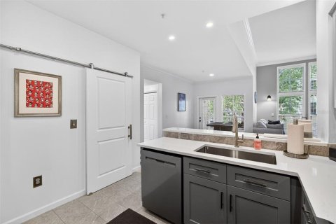 Condo in Celebration, Florida, 2 bedrooms № 2094409 - photo 5