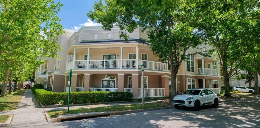 Condo in Celebration, Florida, 2 bedrooms № 2094409