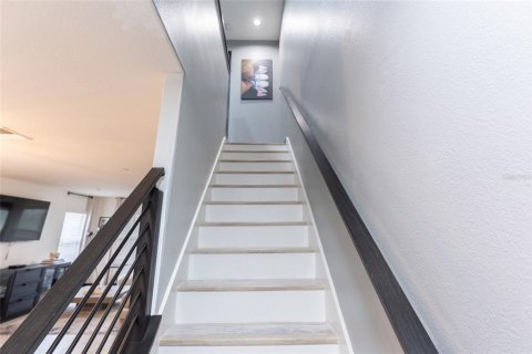 Townhouse in Tampa, Florida 3 bedrooms, 146.04 sq.m. № 2319008 - photo 21