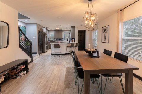 Townhouse in Tampa, Florida 3 bedrooms, 146.04 sq.m. № 2319008 - photo 18