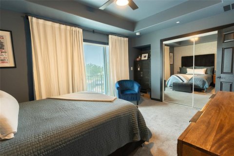 Townhouse in Tampa, Florida 3 bedrooms, 146.04 sq.m. № 2319008 - photo 6