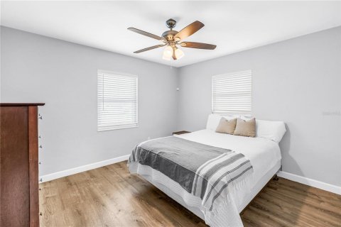 Casa en venta en Gulfport, Florida, 3 dormitorios, 97.83 m2 № 2151509 - foto 18